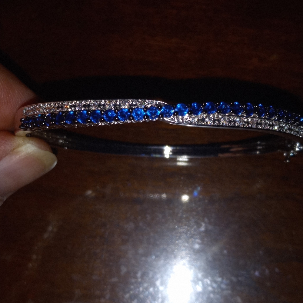 Gorgeous Bracelet 😍 - Picture 5 of 9